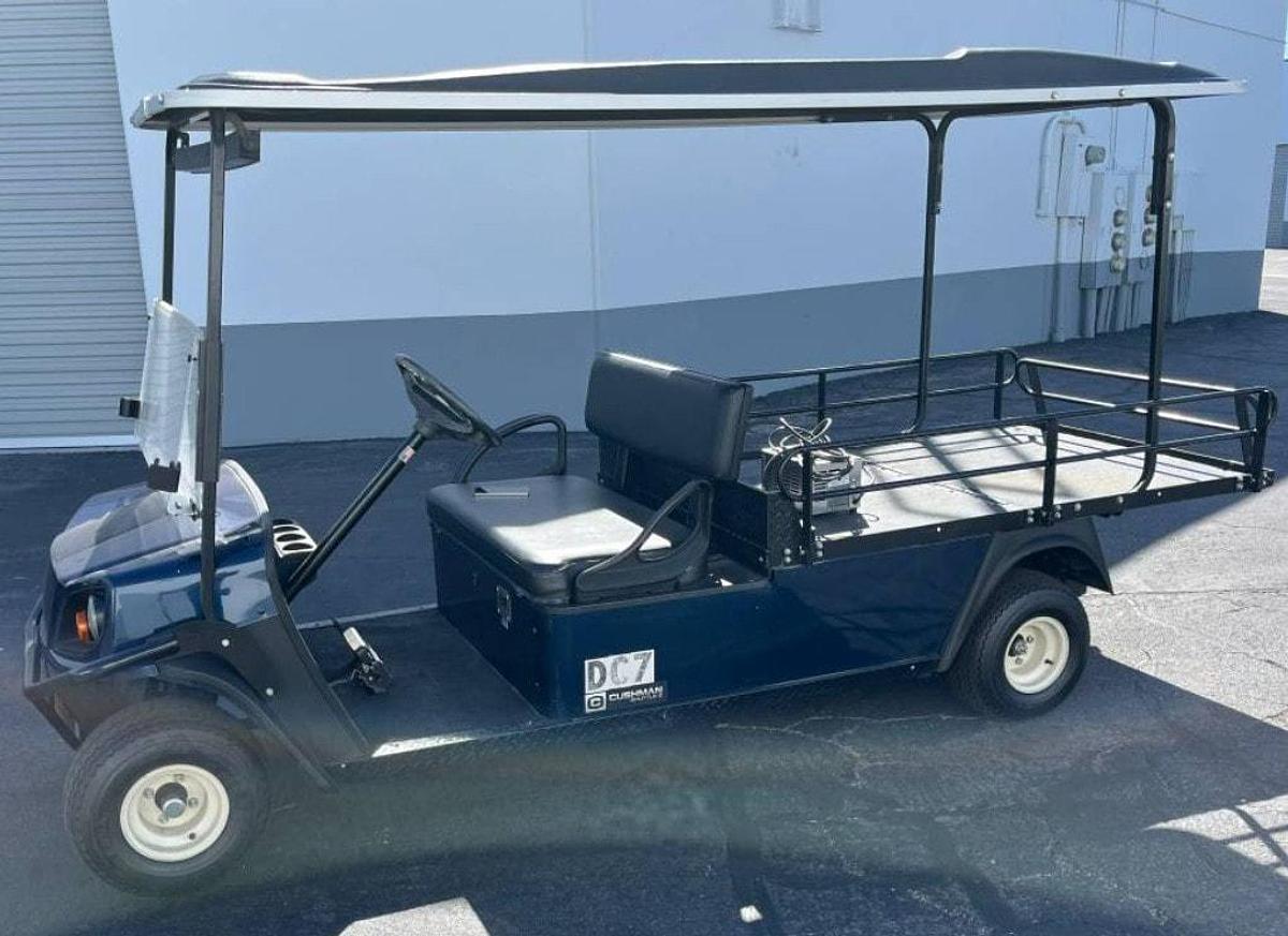 Used 2022 Cushman Shuttle 2