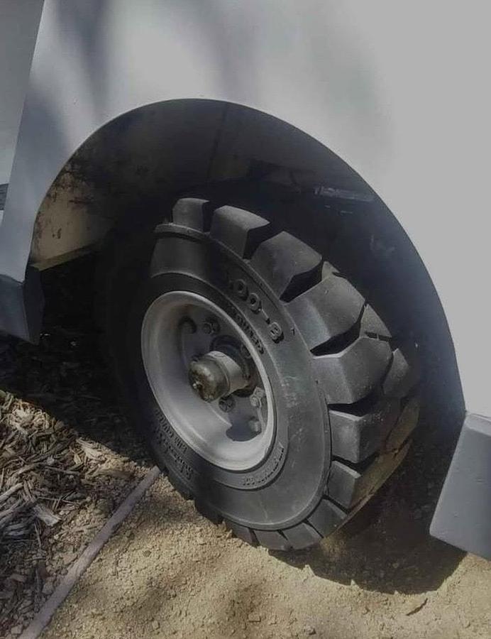 Used 2011 Taylor Dunn BT-280-36 - 6-8 Passenger