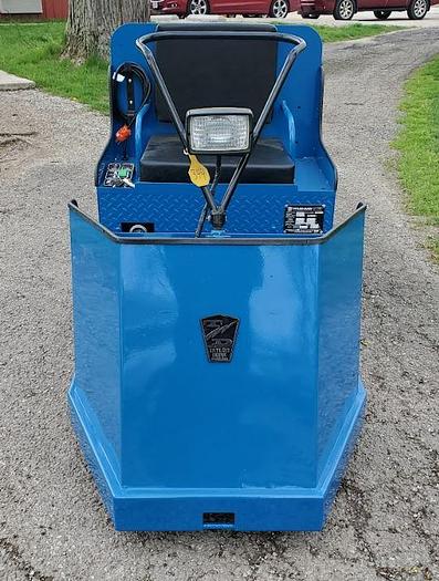 Used 2013 Taylor Dunn MX600