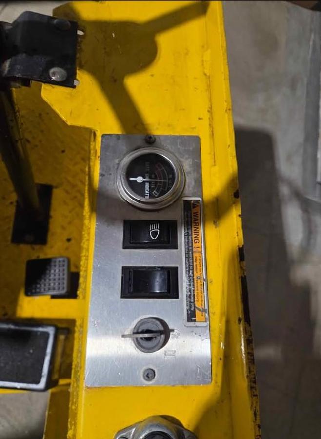 Used 2008 Motrec Tow Tractor