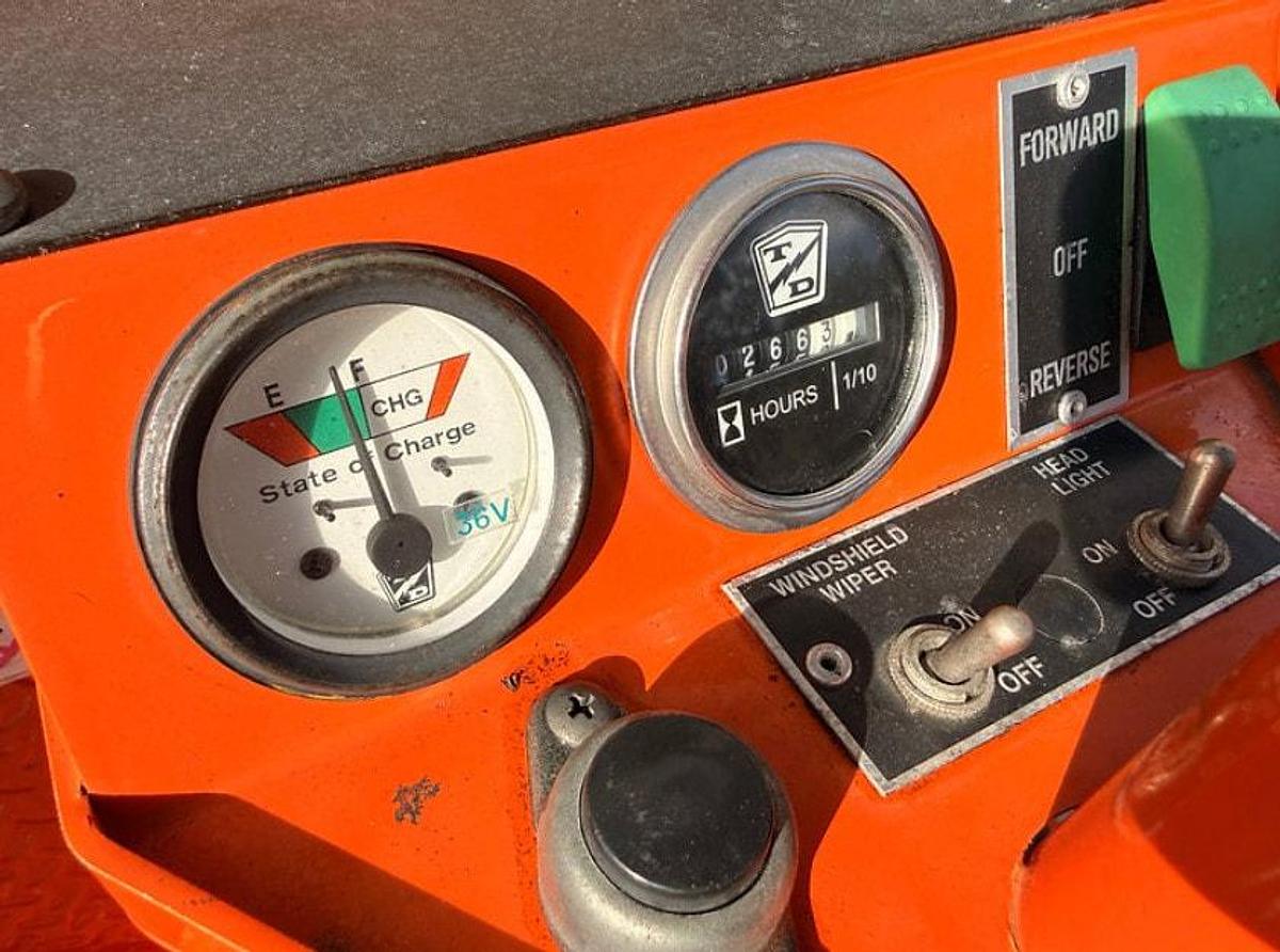 Used 2018 Taylor Dunn C-432 Mule