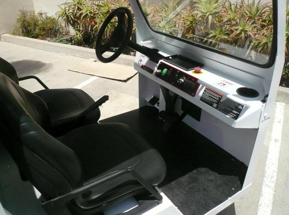 Used 2015 Taylor Dunn Bigfoot B5-440-36