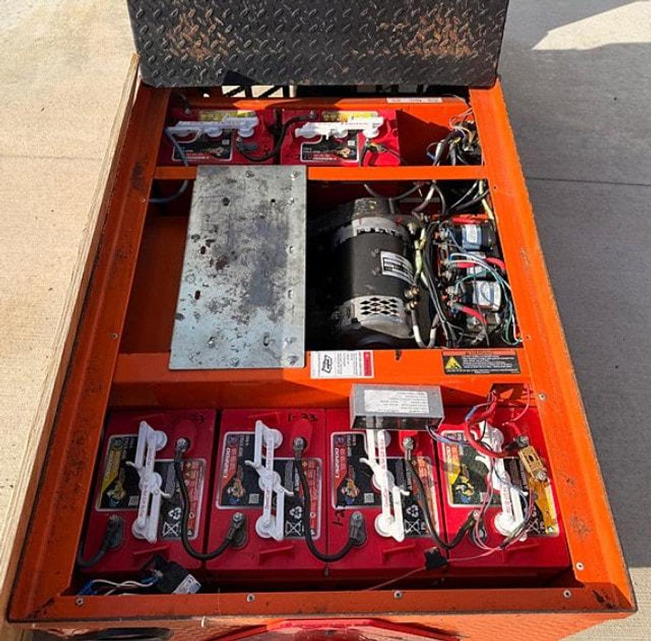 Used 2018 Taylor Dunn C-432 Mule