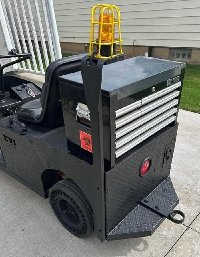 Used EVI Personnel Cart