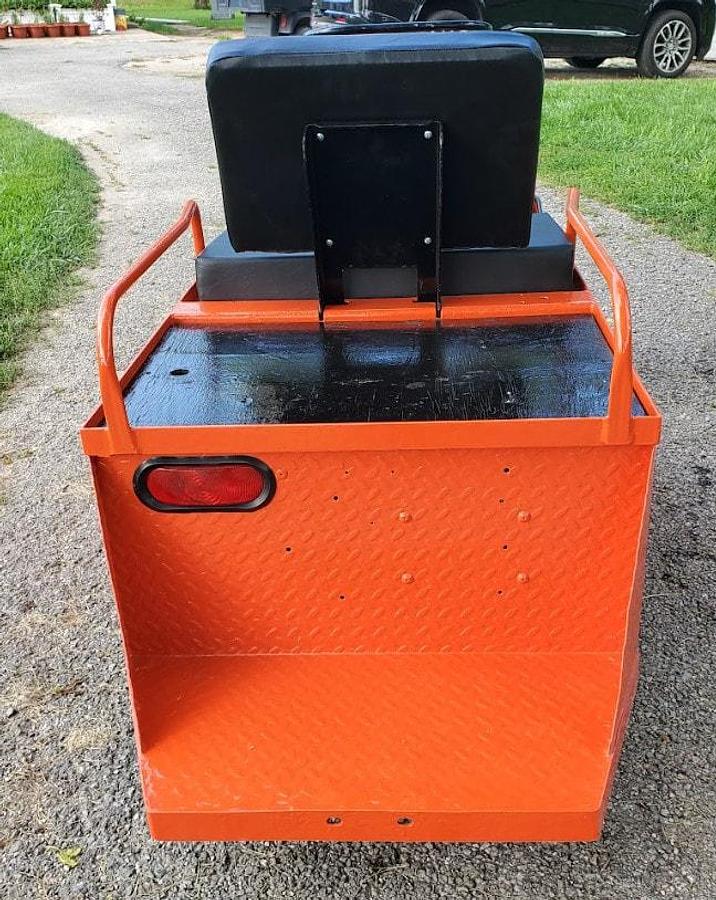 Used 2021 Taylor Dunn SS536 Step Saver