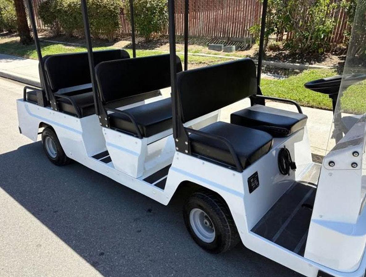 Used 2015 Taylor Dunn Cart - 8 Passenger