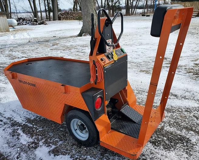 Used 2008 Taylor Dunn SC100