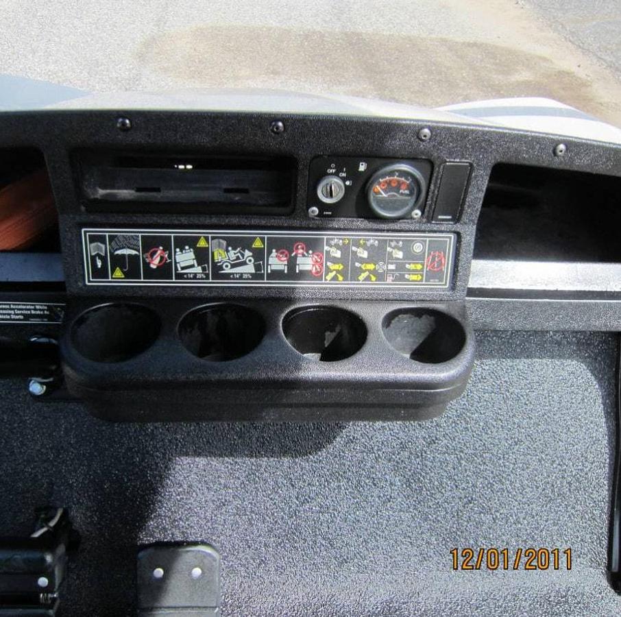 Used 2017 Cushman Shuttle 2