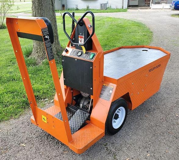 Used 2014 Taylor Dunn SC100