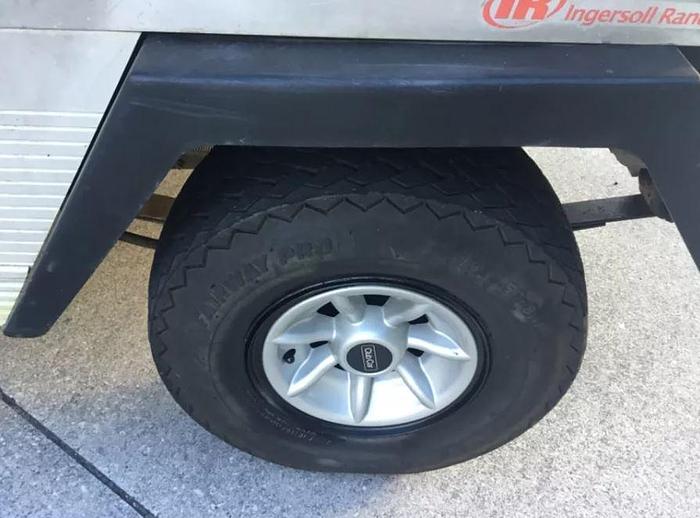 Used 2011 Club Car Carryall 1