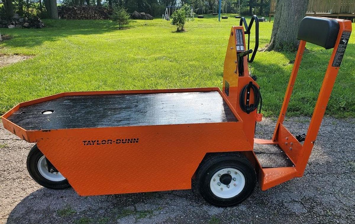 Used 2018 Taylor Dunn SC100 Stock Chaser