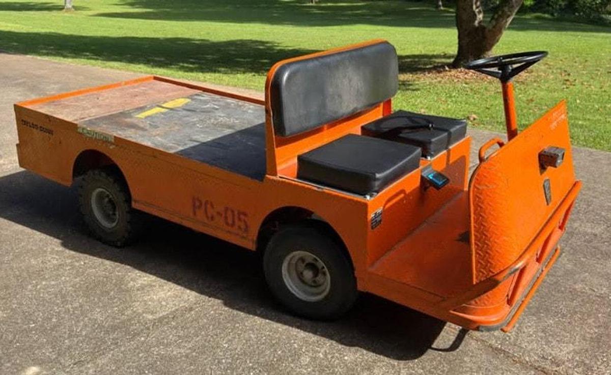 Used 2002 Taylor Dunn B2-48 Burden Carrier
