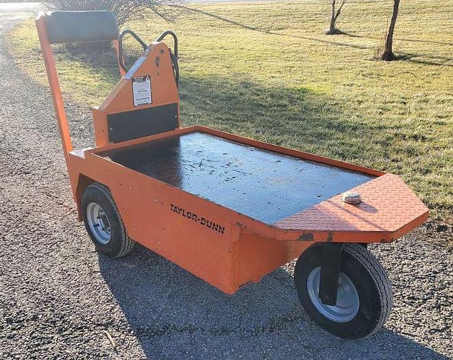 Used 2003 Taylor Dunn SC159