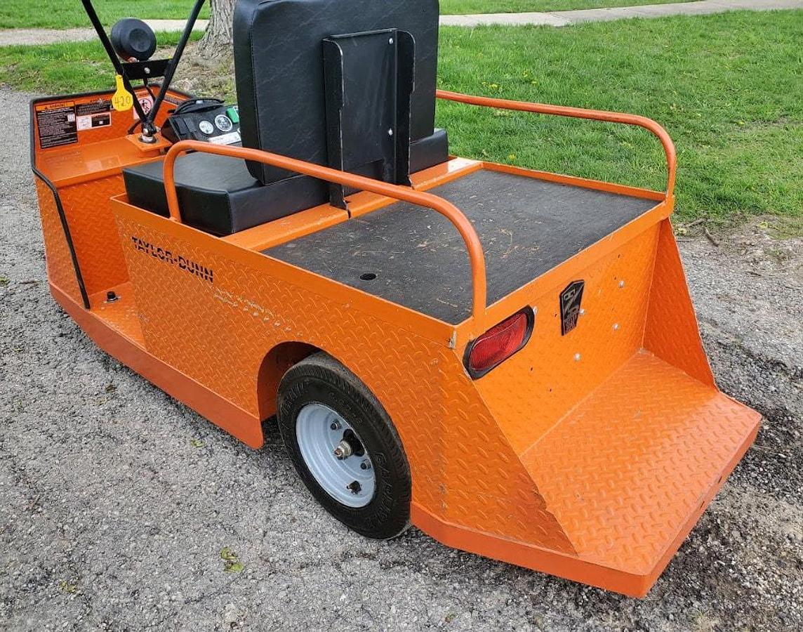Used 2019 Taylor Dunn SS536