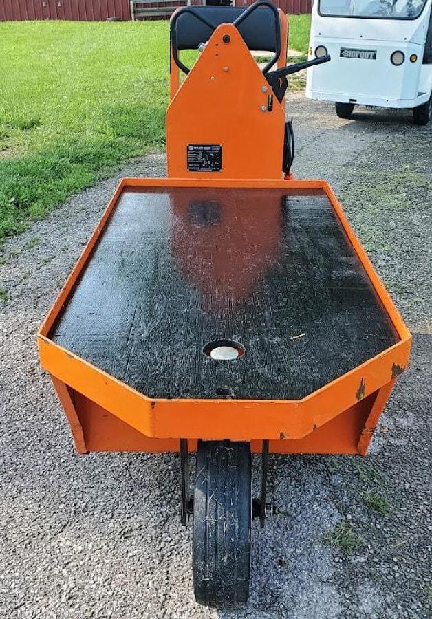 Used 2018 Taylor Dunn SC100 Stock Chaser