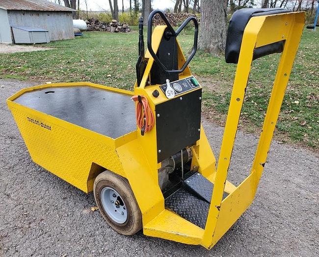 Used 2012 Taylor Dunn SC090