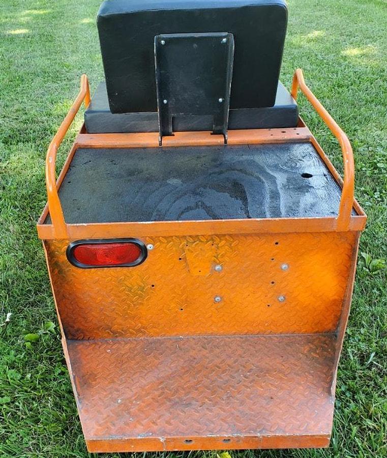 Used 2021 Taylor Dunn SS536 Step Saver