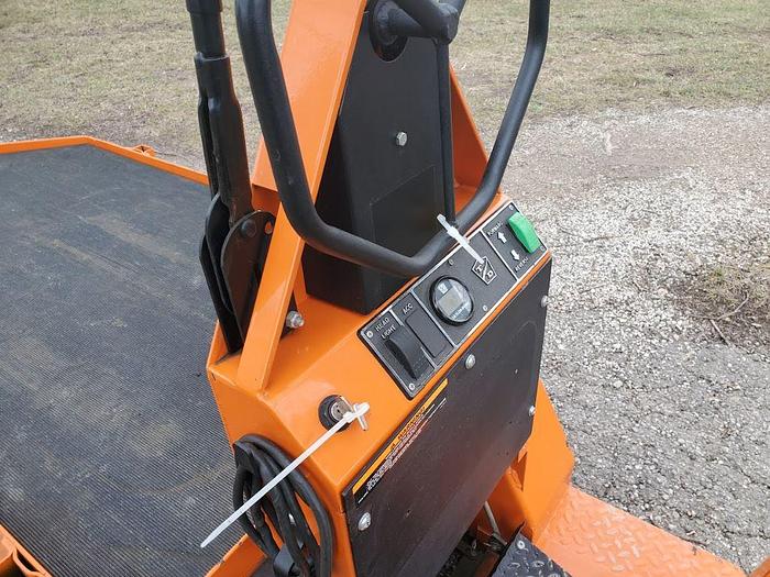 Used 2008 Taylor Dunn SC100 - 48 Available