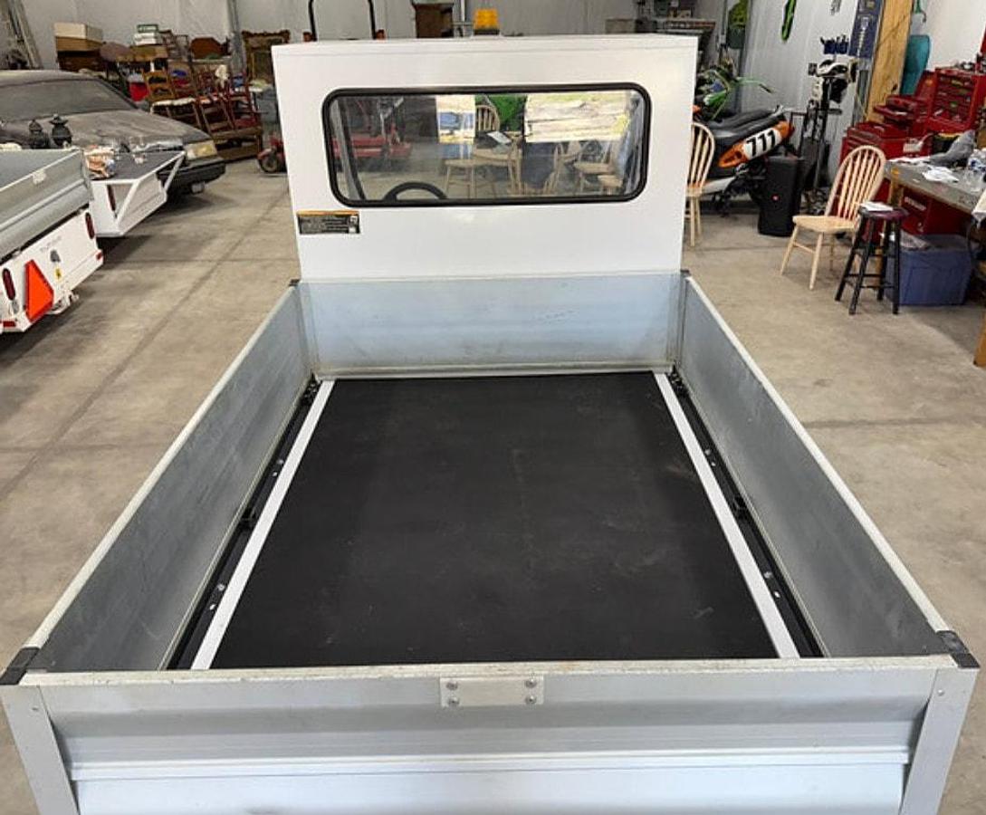 Used 2017 Taylor Dunn B5-540 XL Burden Carrier