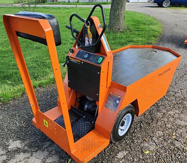 Used 2014 Taylor Dunn SC100