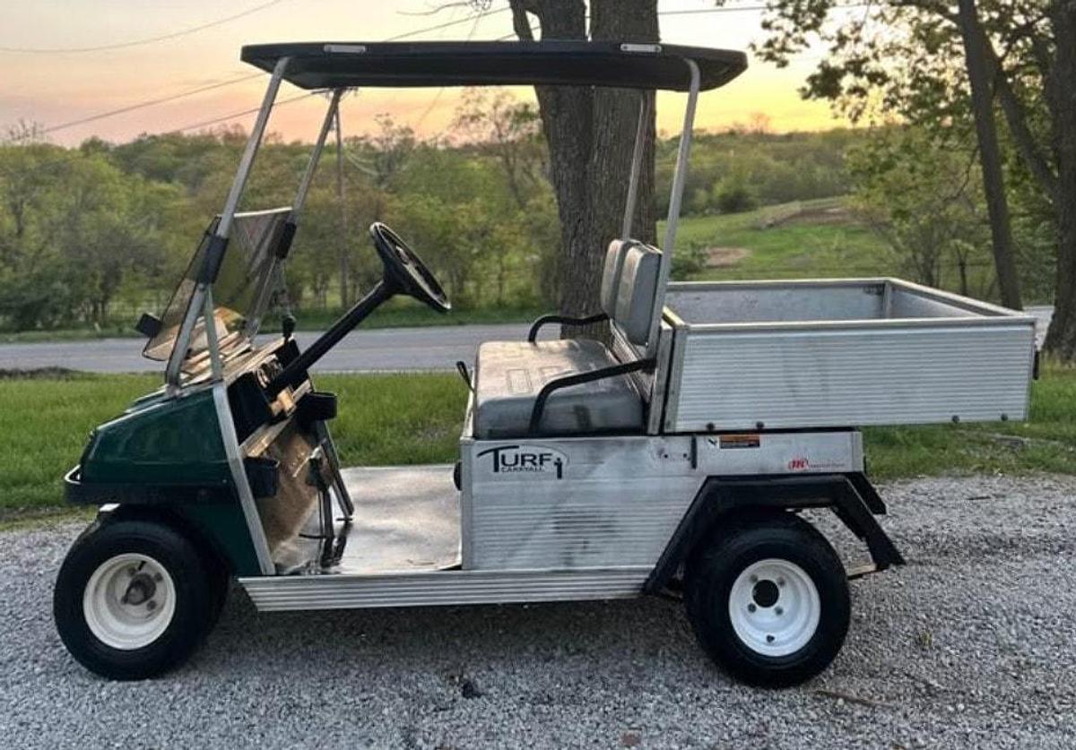 Used 2010 Club Car Carryall