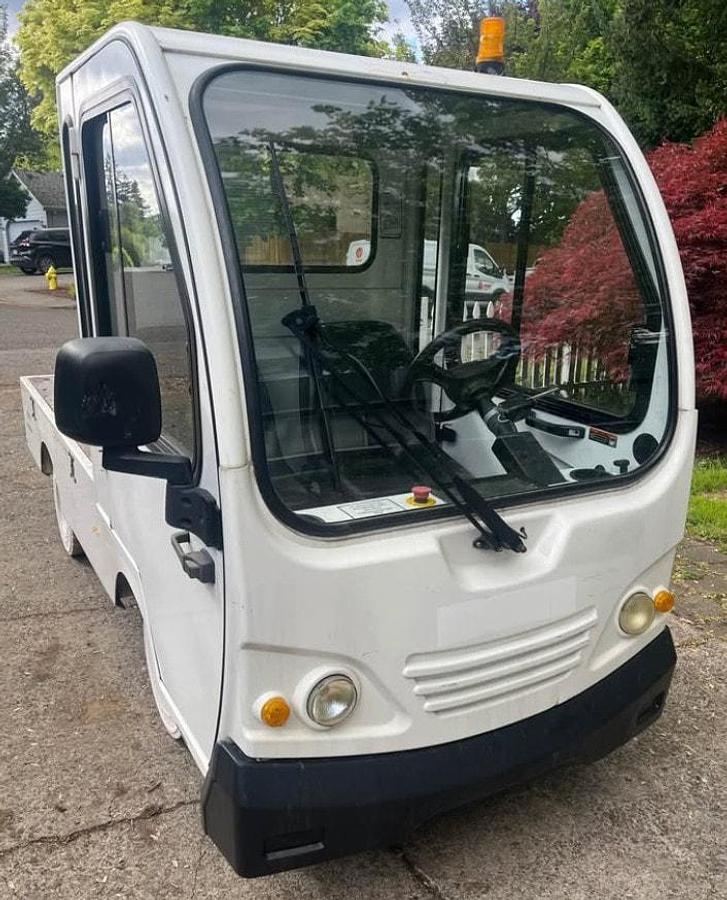 Used 2018 Taylor Dunn B5-440-48