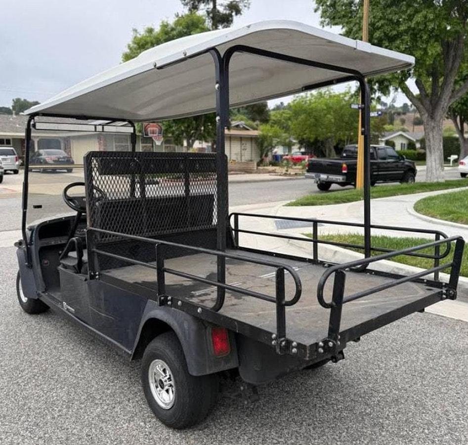 Used 2017 Cushman Shuttle 2