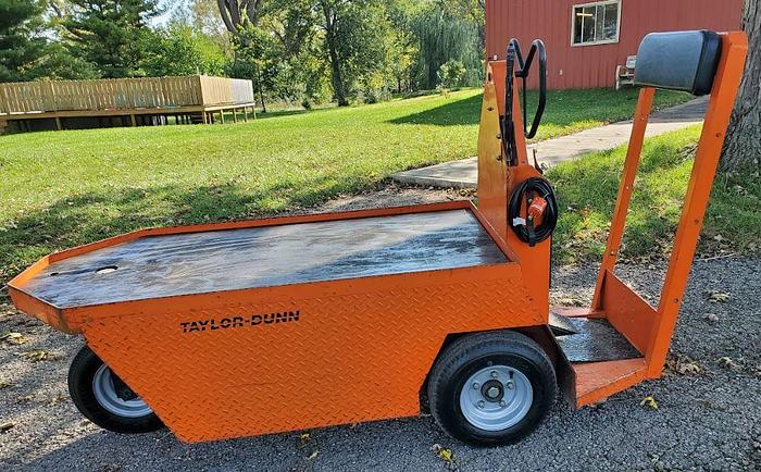 Used 2004-2009 Taylor Dunn SC100 - 18 Available