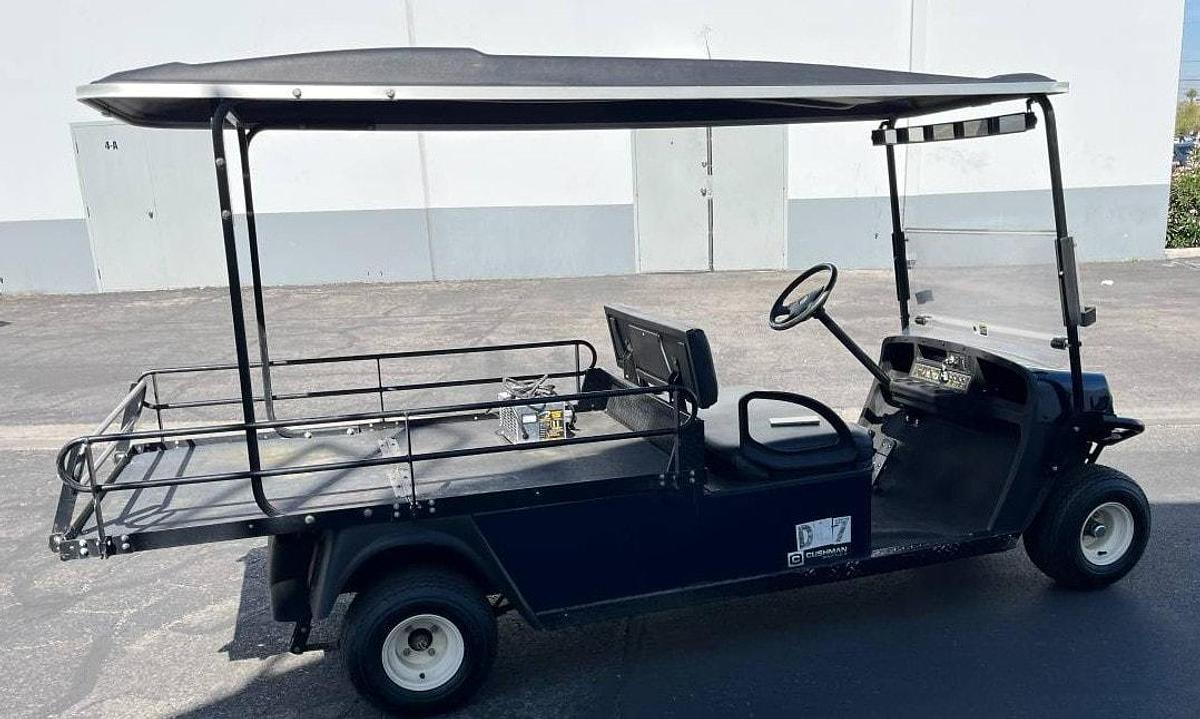 Used 2022 Cushman Shuttle 2