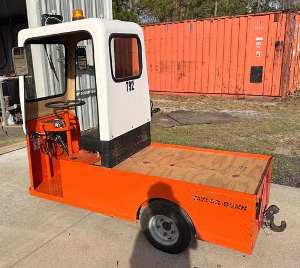 Used 2018 Taylor Dunn C-432 Mule