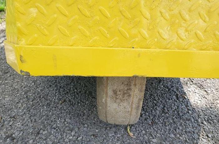 Used 2004 Taylor Dunn SS536