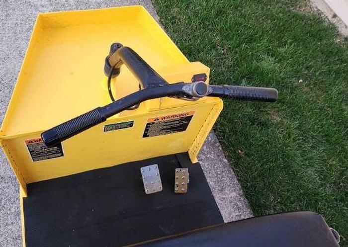 Used 2005 Cushman Minute Miser