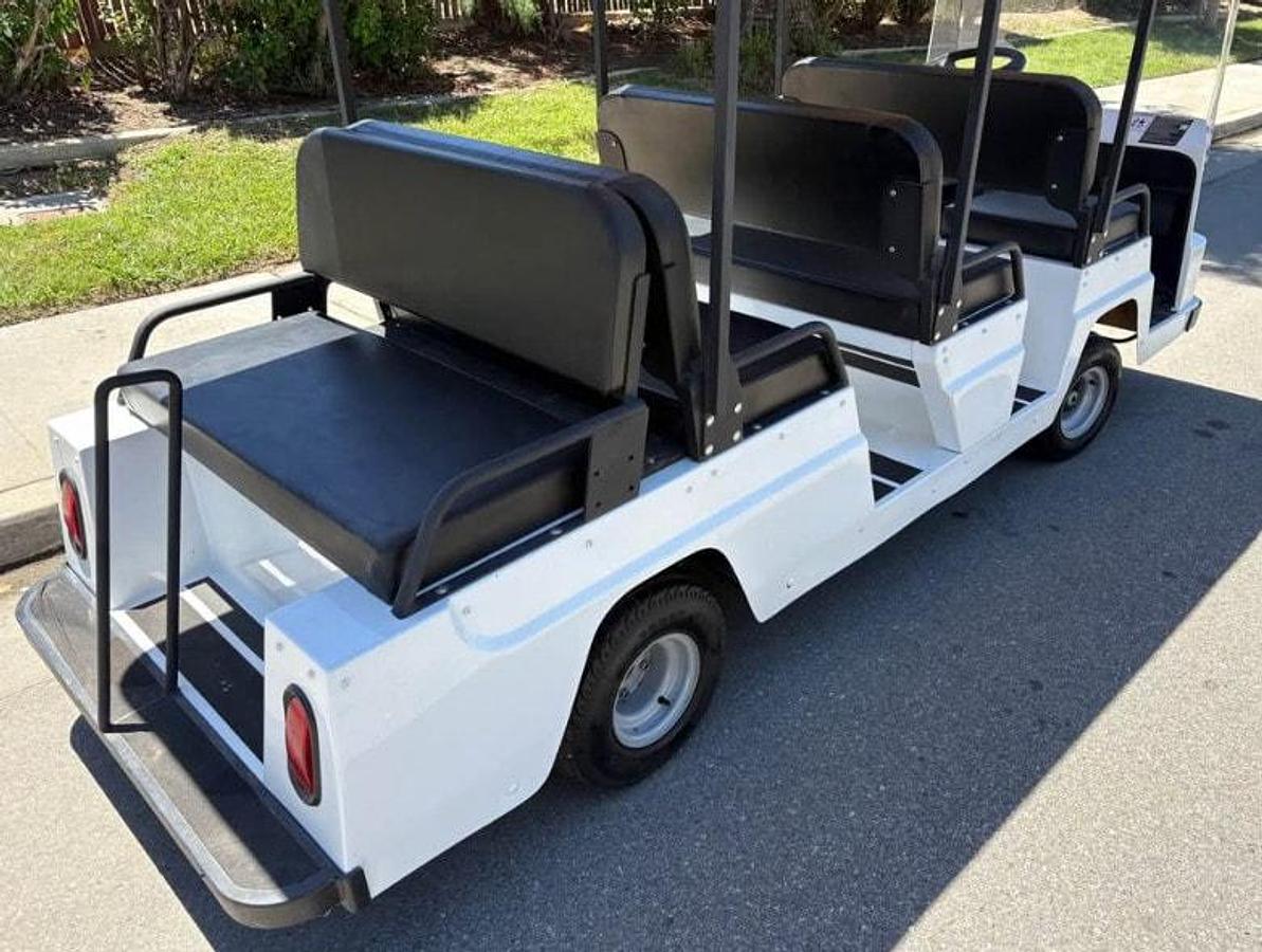 Used 2015 Taylor Dunn Cart - 8 Passenger
