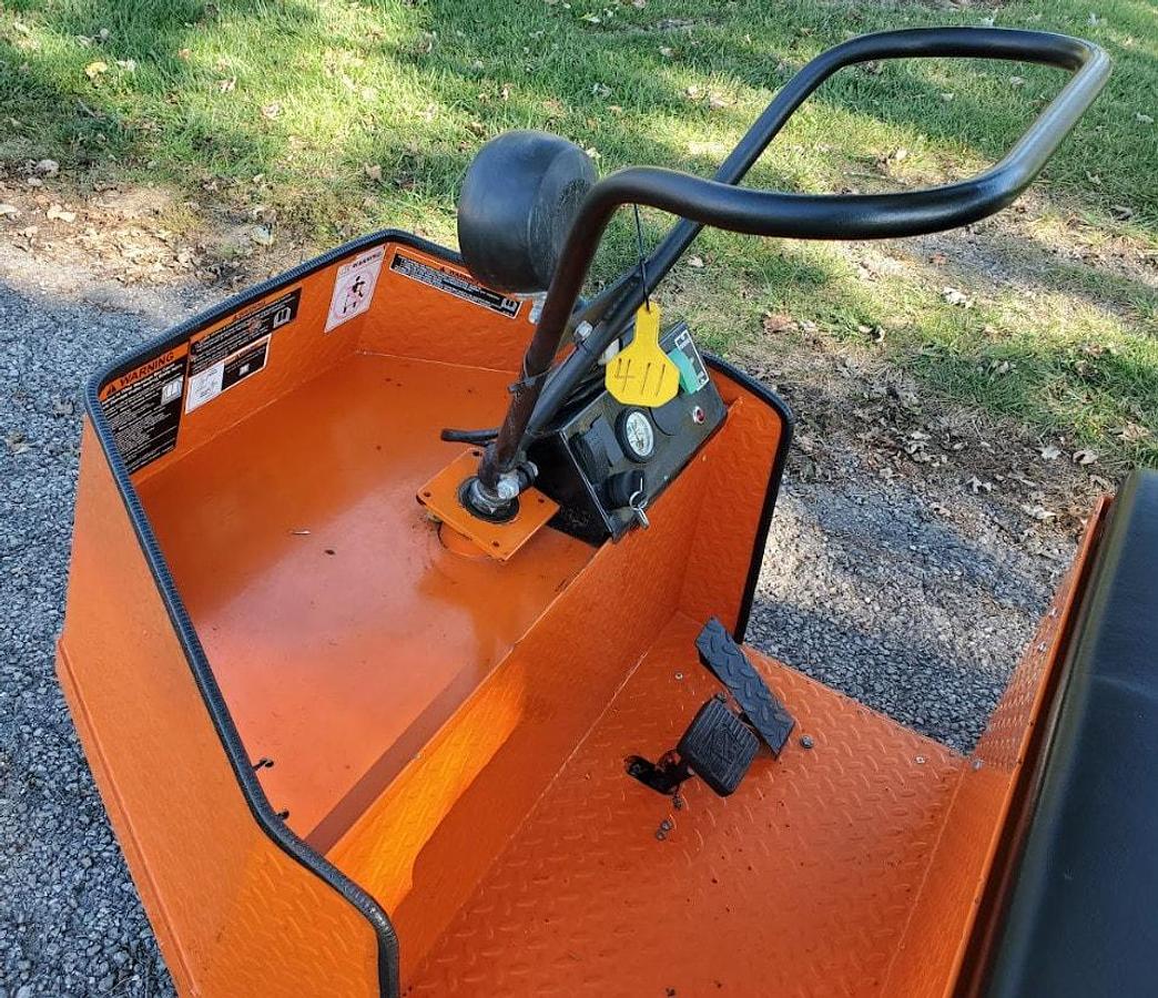 Used 2021 Taylor Dunn SS536 Step Saver