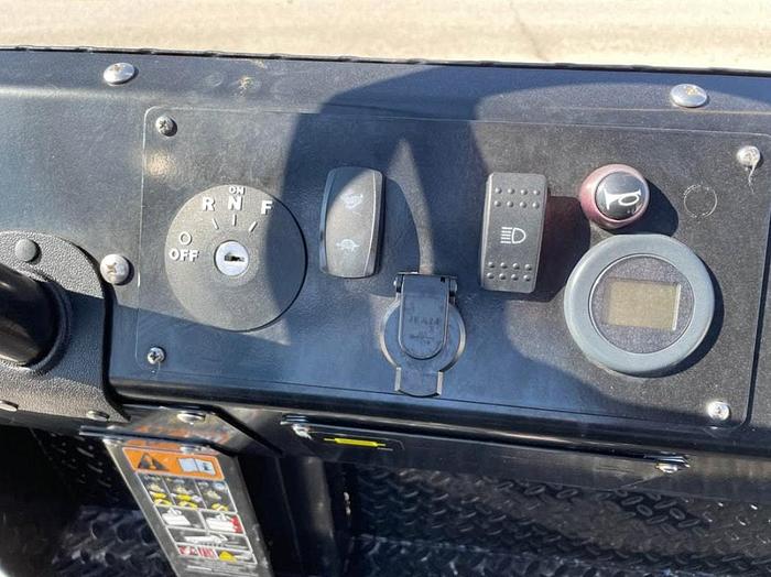 Used 2024 Cushman Titan - 2 Passenger