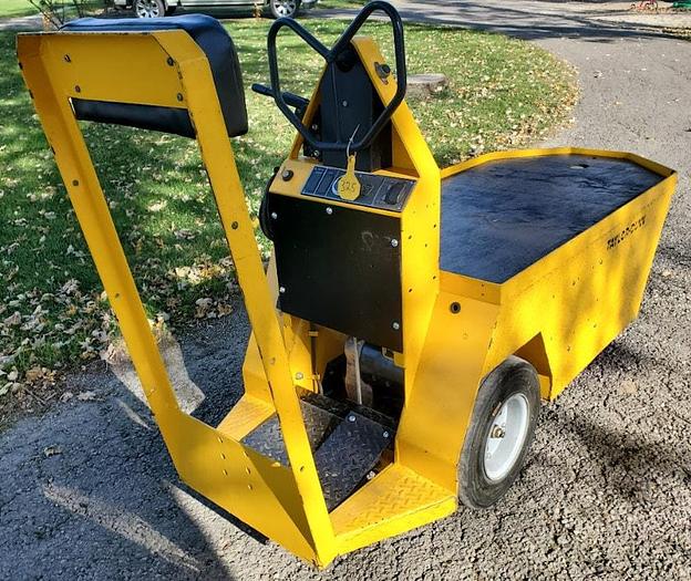 Used 2008 Taylor Dunn SC090