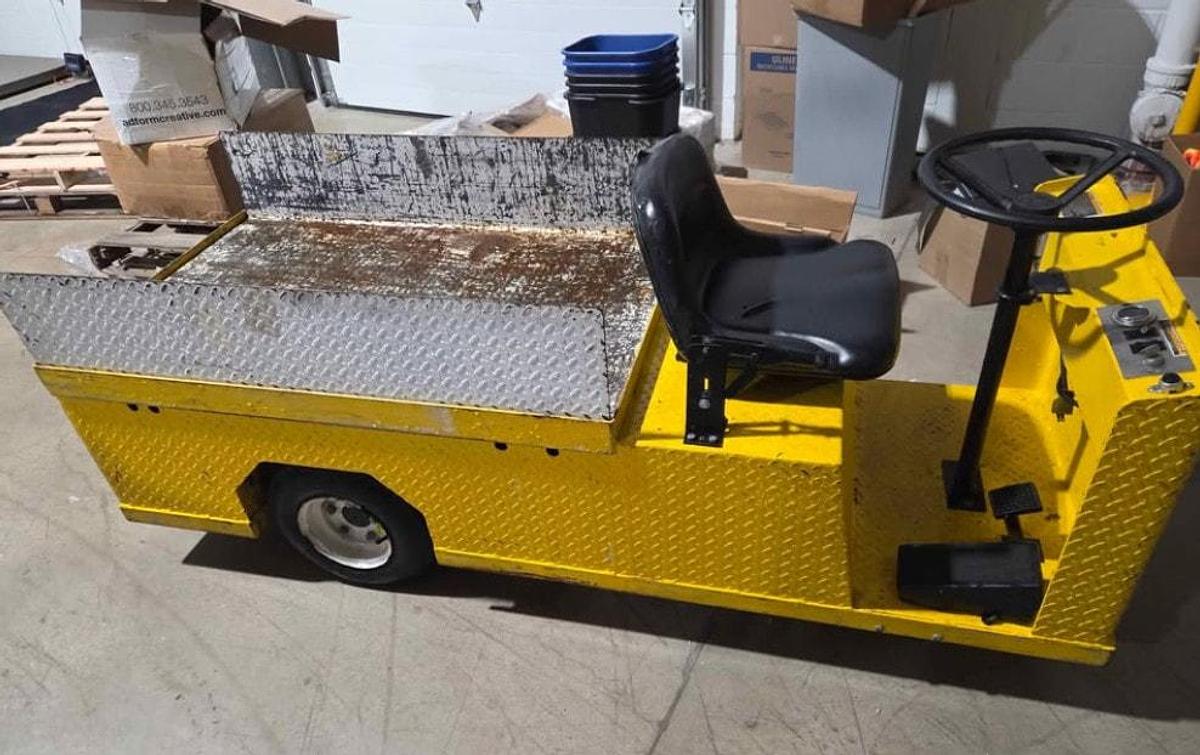 Used 2008 Motrec Tow Tractor