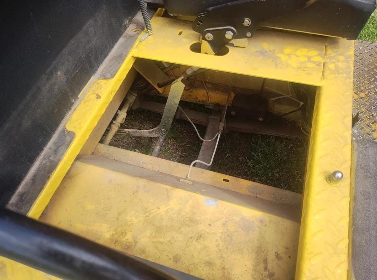 Used Taylor Dunn B210