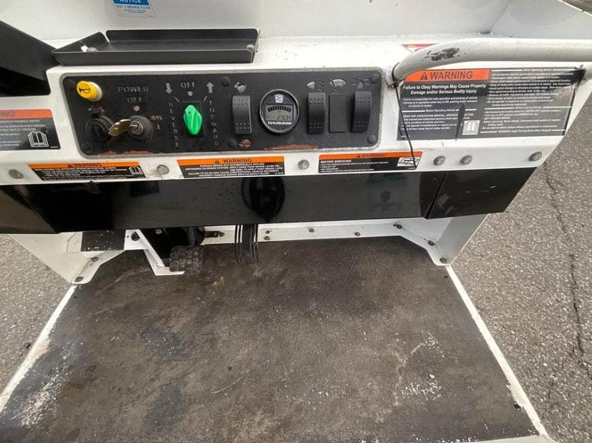 Used 2018 Taylor Dunn Bigfoot Burden Carrier