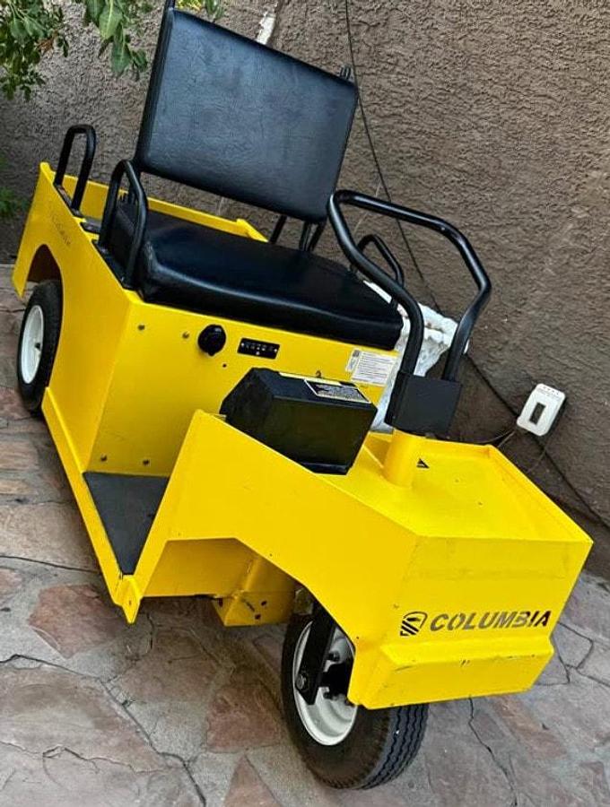 Used 2020 Columbia Expediter -100 Step Saver