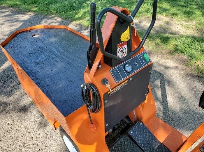 Used 2014 Taylor Dunn SC100