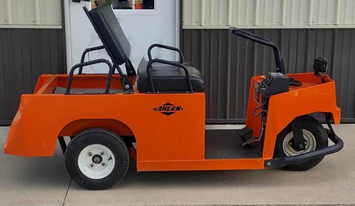 Used 2018 Columbia EX21-T-24 Step Saver