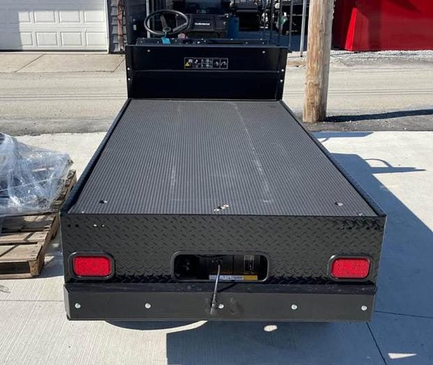 Used 2024 Cushman Titan - 2 Passenger