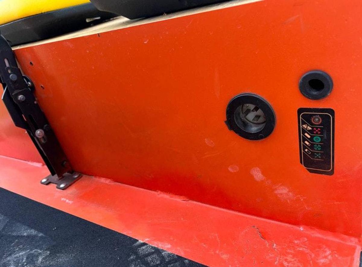 Used Columbia Payloader Burden Carrier