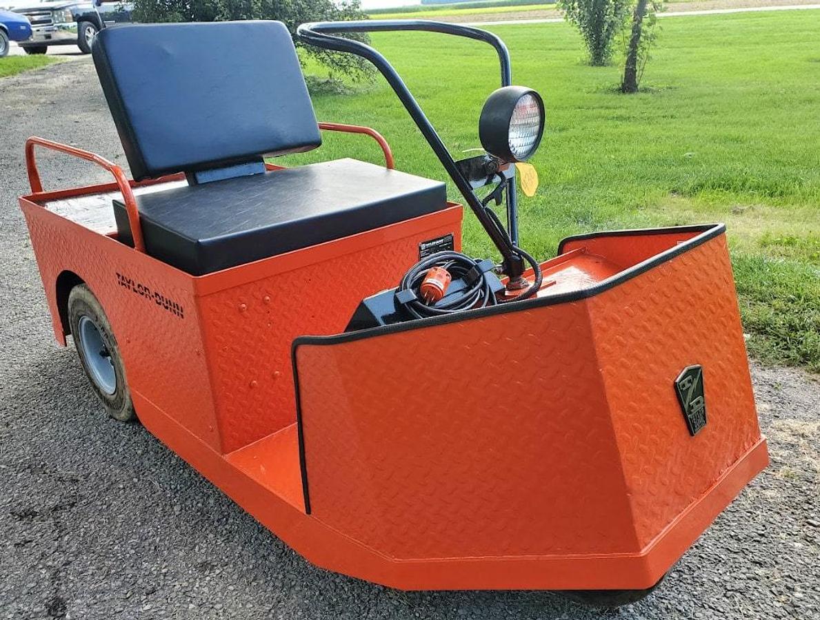 Used 2021 Taylor Dunn SS536 Step Saver