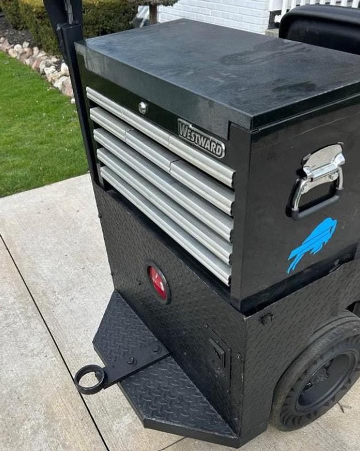 Used EVI Personnel Cart