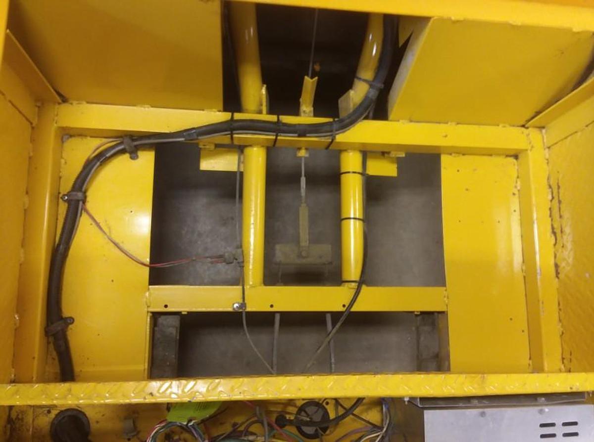 Used 2004 Taylor Dunn B248 Burden Carrier