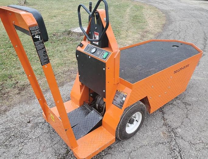 Used 2015 Taylor Dunn SC100