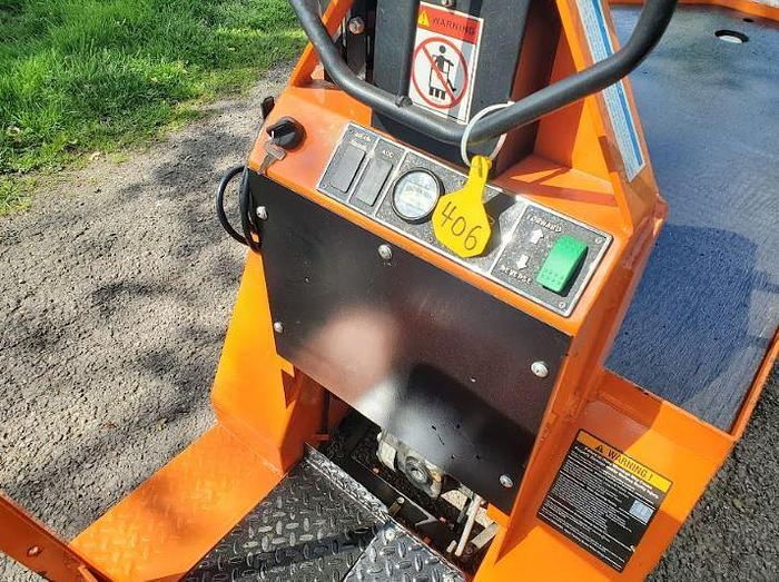 Used 2014 Taylor Dunn SC100