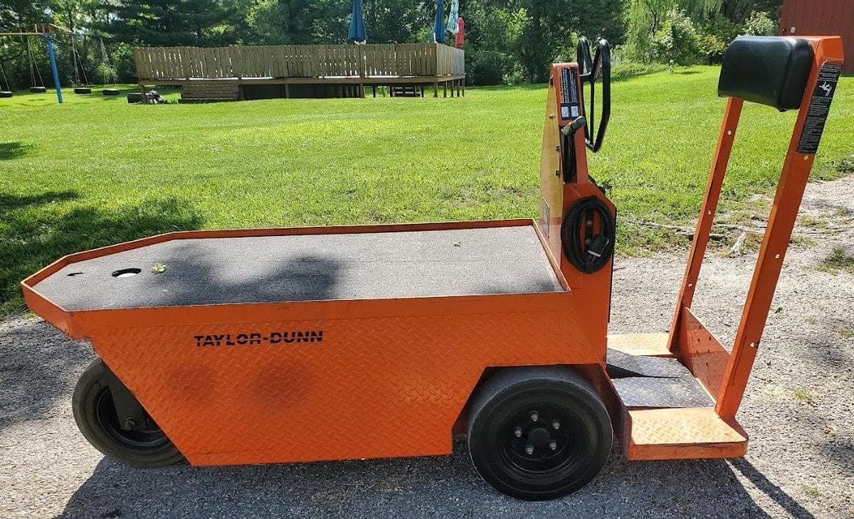 Used 2015 Taylor Dunn SC100 Stock Chaser